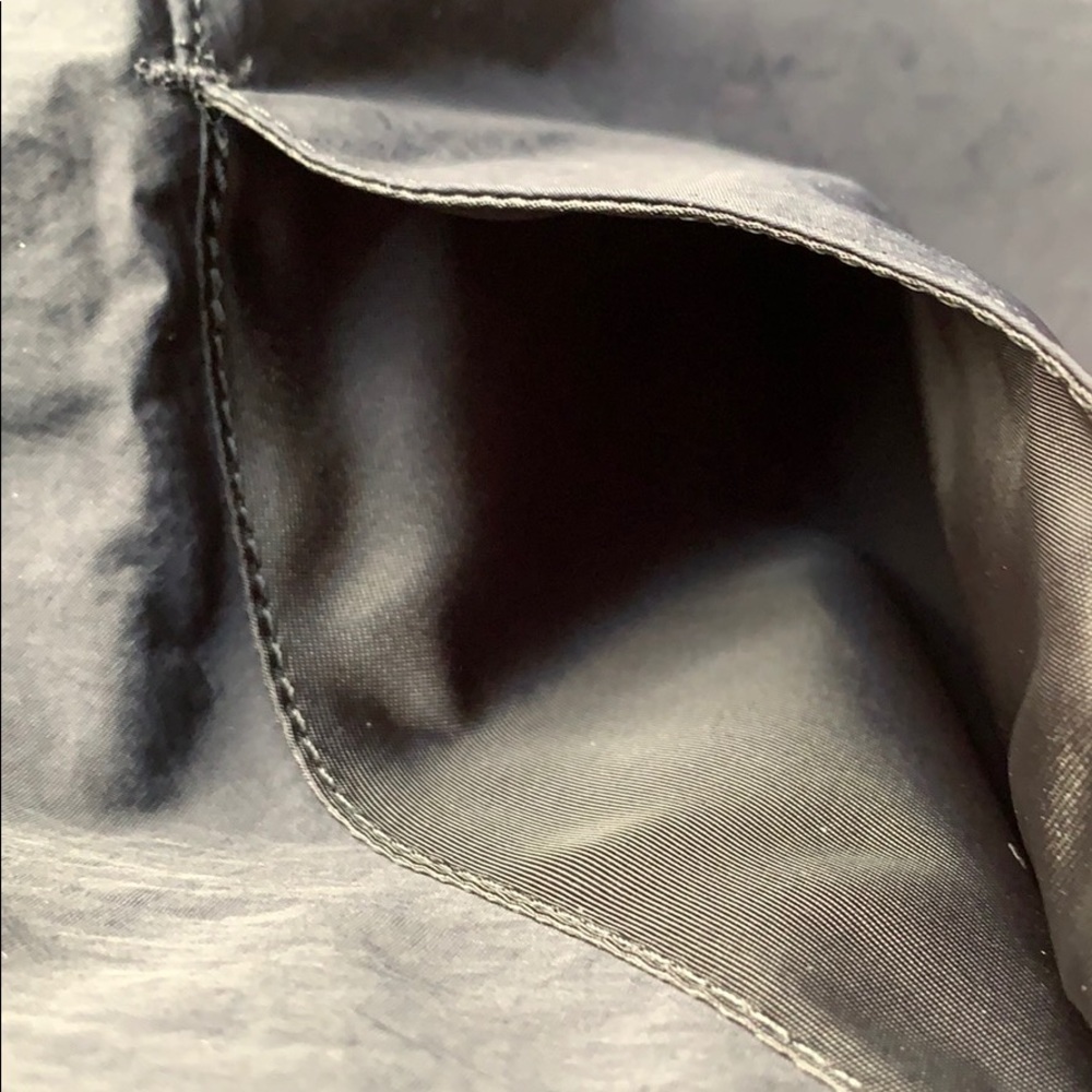 Lululemon x barre3 Cross It Off 20L Black NEW - Picture 7 of 13